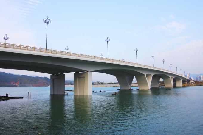 张家界市鸬鹚湾大桥